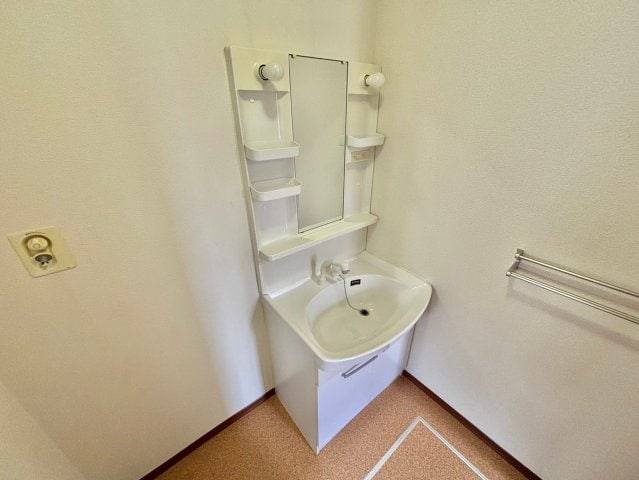  シャーメゾンアミト・マーネ