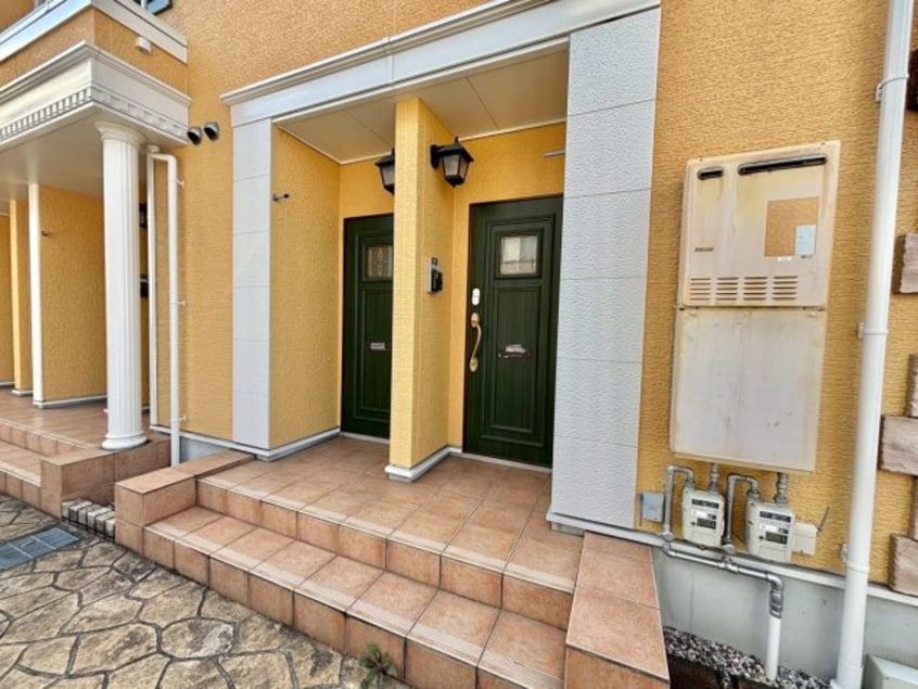  ウエスト　ウッド　アベニュー