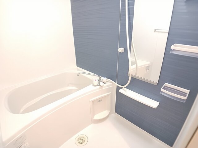  ウエスト　ウッド　アベニュー