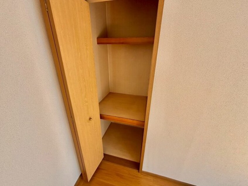  クレストール上野田 A