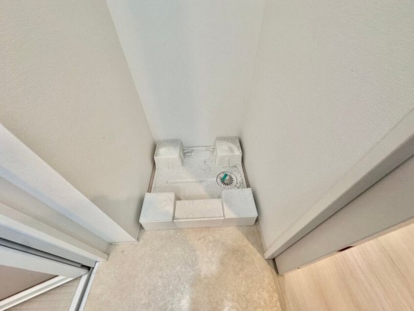  キャッスルコート岩端