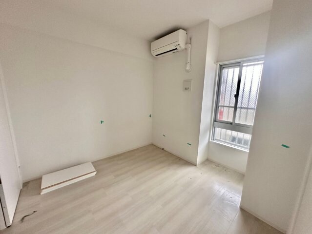  キャッスルコート岩端