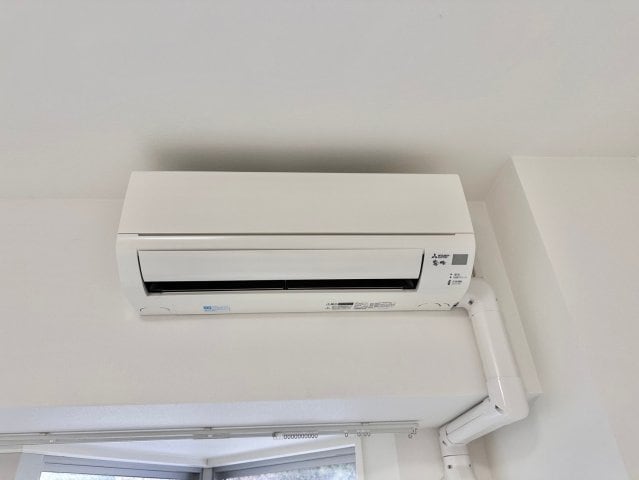  キャッスルコート岩端