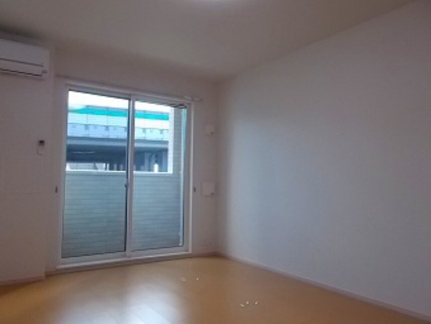  プラシード三宅