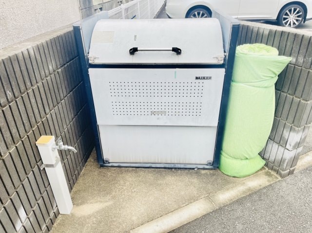  エレガンス中島