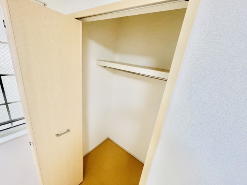  エレガンス中島