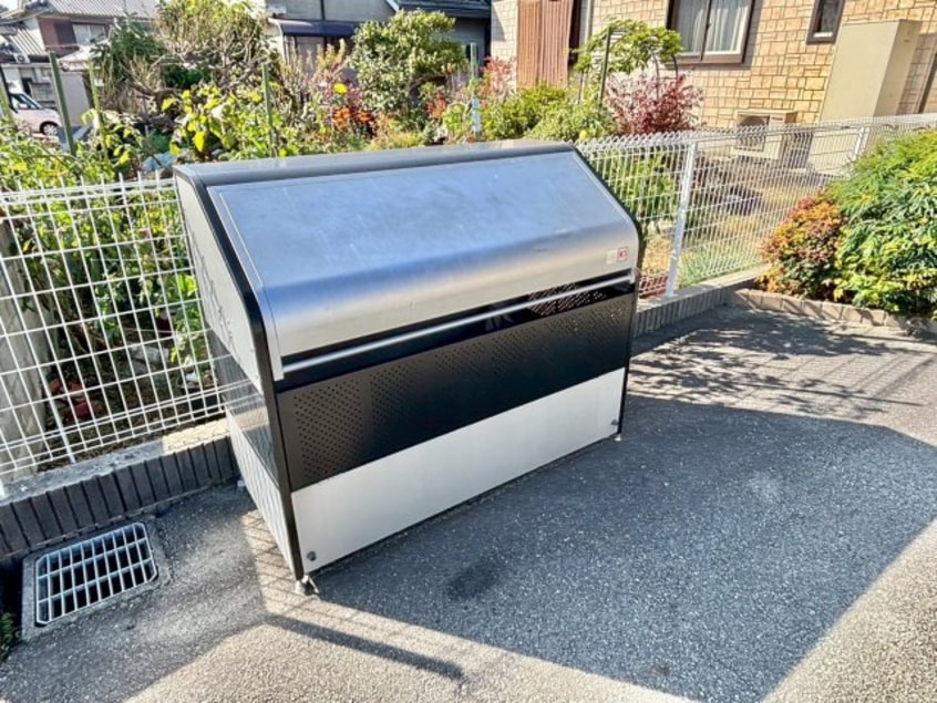  ホワイトローズ