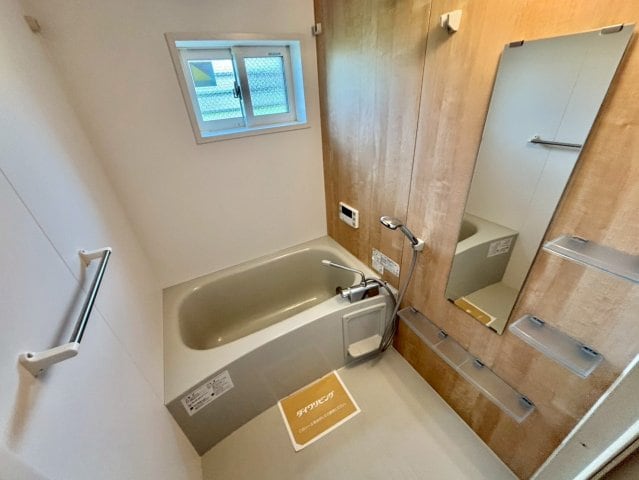  ラフィーネ亀山