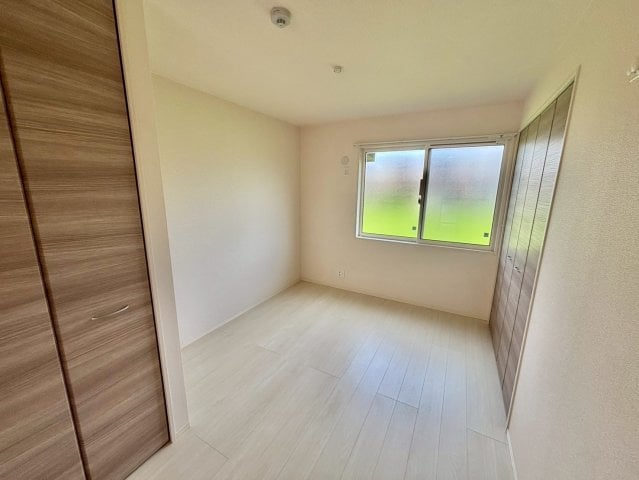  ラフィーネ亀山