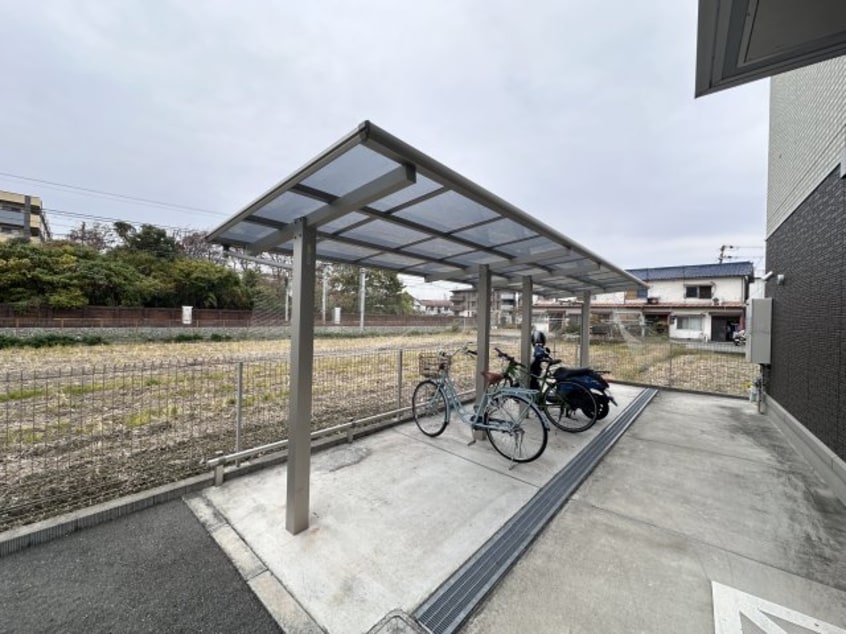  ラフィーネ亀山