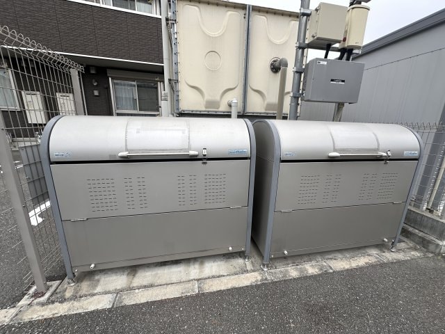  ラフィーネ亀山