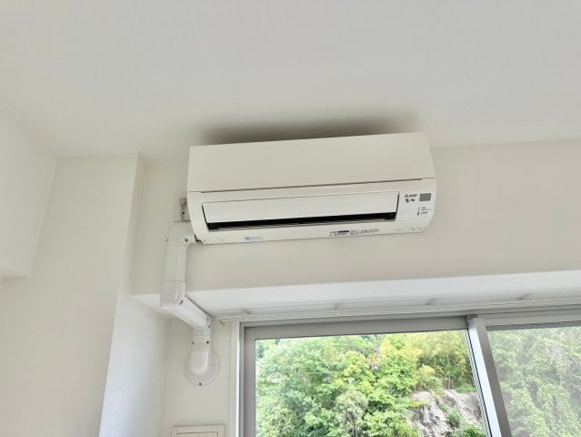  キャッスルコート岩端