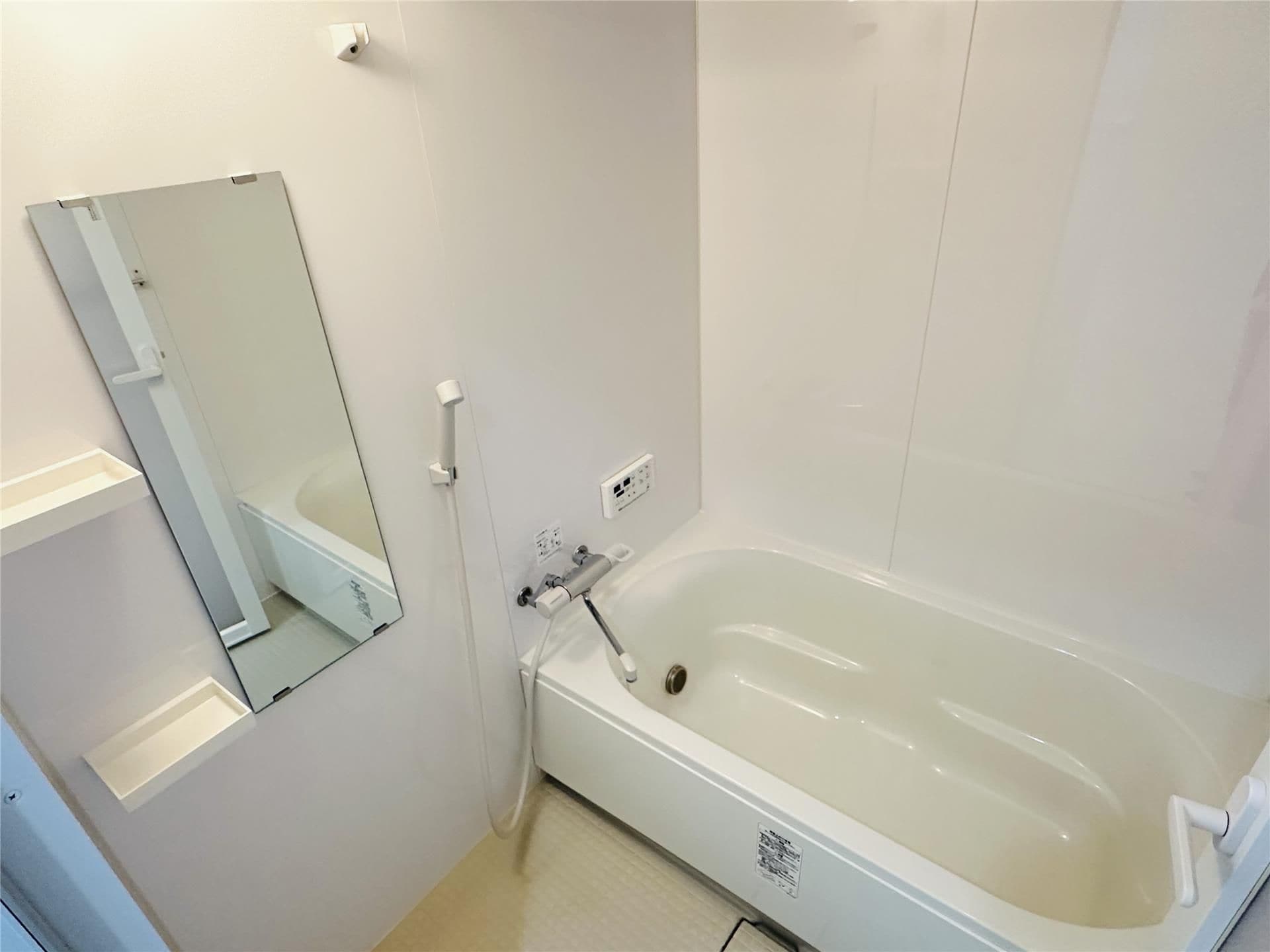  キャッスルコート岩端