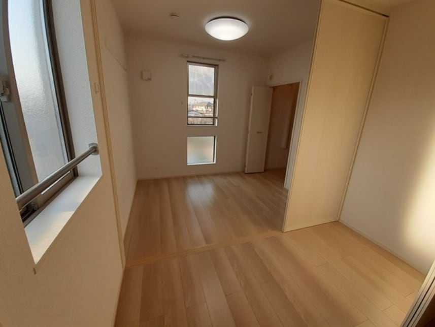  パイン　ビレッジ