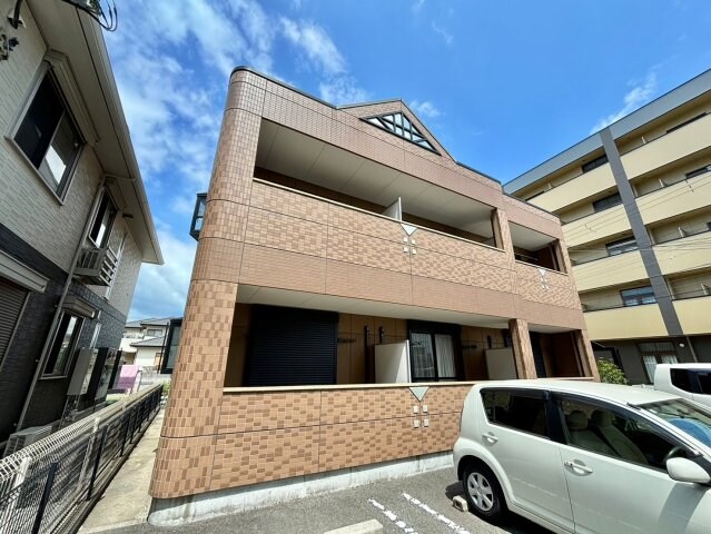  メゾンクローバー