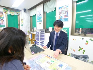 エイブル綾瀬店の接客写真