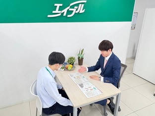 エイブルあびこ店の接客写真