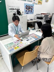 エイブル新瑞橋店の接客写真