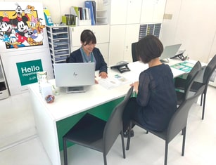 エイブル円山公園店の接客写真