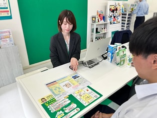 エイブル円山公園店の接客写真