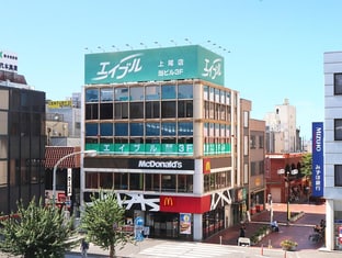 エイブル上尾店の接客写真