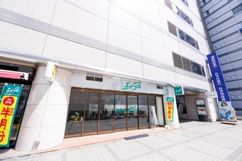 エイブル川口店の接客写真