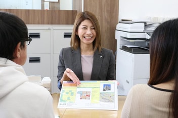 エイブル春日部店の外観写真