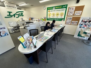 エイブル宮城の萩大通り店の内観写真