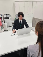 エイブル鹿児島中央駅前店の接客写真