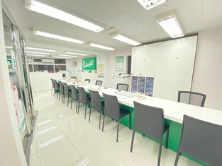 エイブル小田原店の内観写真