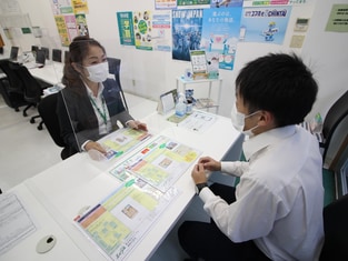 エイブル湘南辻堂店の接客写真