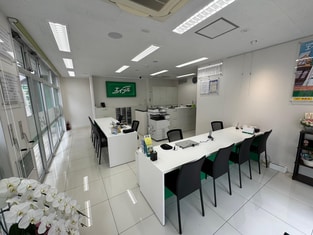 エイブル小田急相模原店の内観写真