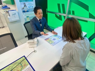 エイブル鎌倉店の接客写真