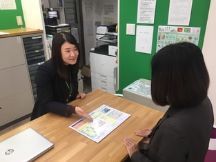 エイブル長津田店の接客写真