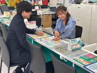 エイブル松戸店の接客写真