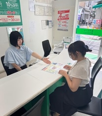 エイブル富士見台店の接客写真