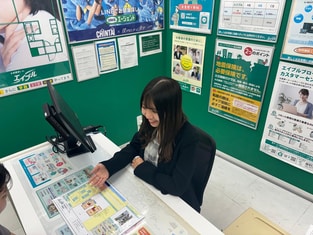 エイブル常盤店の接客写真