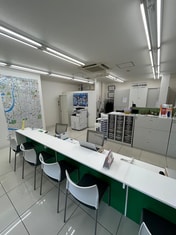 エイブル天下茶屋店の内観写真