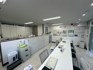 エイブル深江橋店の内観写真