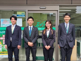エイブル三萩野店のスタッフ写真