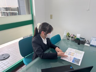 エイブルネットワーク赤池店の接客写真
