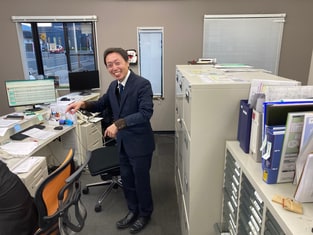 エイブルネットワーク伊那店の接客写真