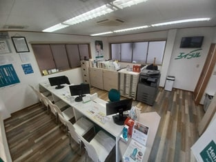 エイブルネットワーク伊勢中川店の内観写真