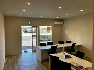 エイブルネットワーク土岐店の内観写真