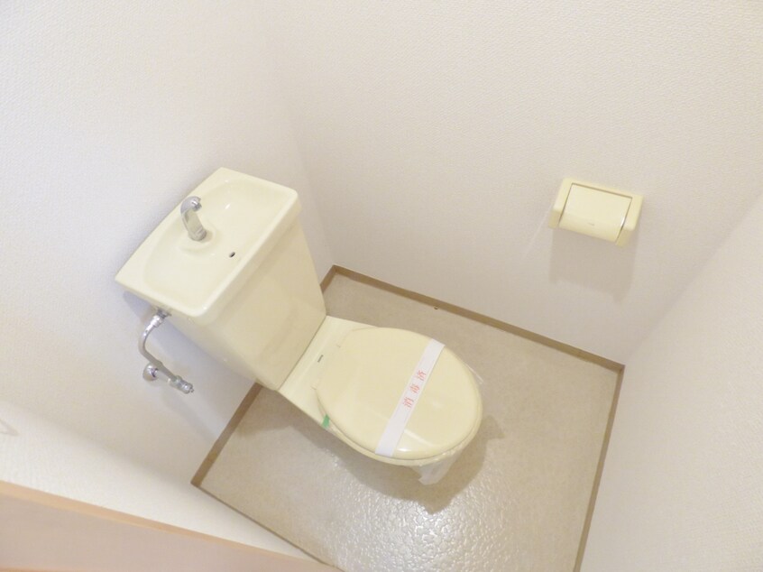 清潔感のあるトイレ シンプルライフ板宿