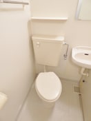 清潔感のあるトイレ フォールヴィラ板宿