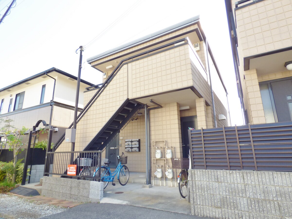 全室角部屋設計のセパレート メゾン井上