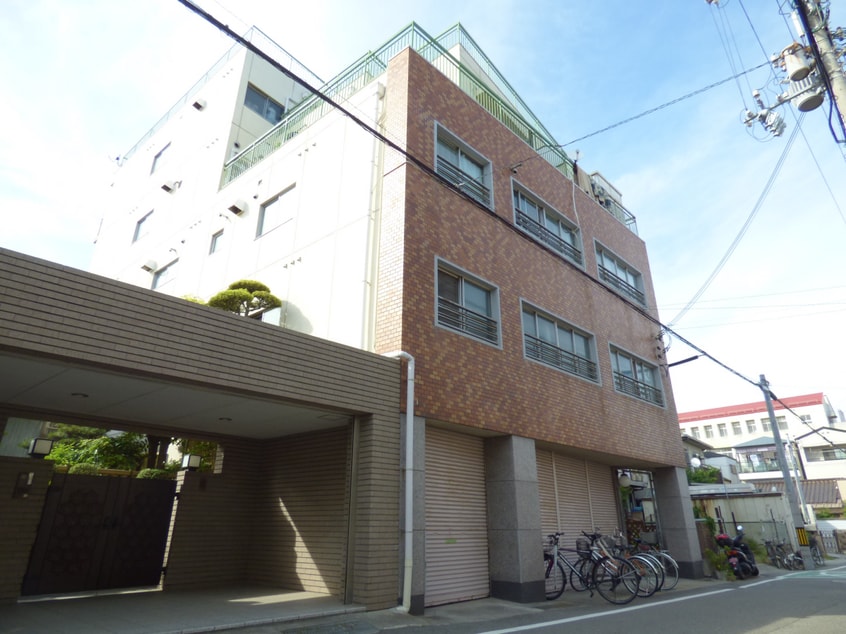 タイル張りのキレイなマンション 東須磨八木マンション