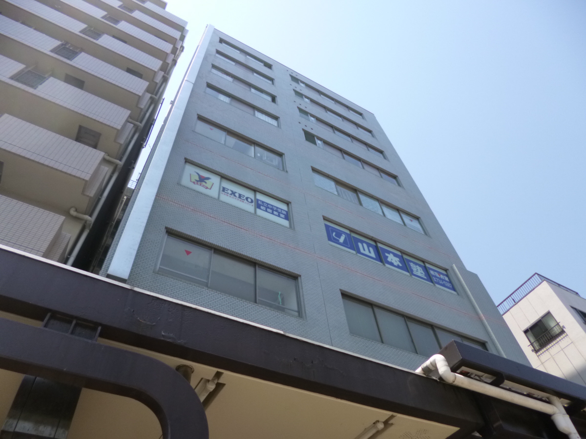 板宿駅徒歩１分の便利な立地のマンション