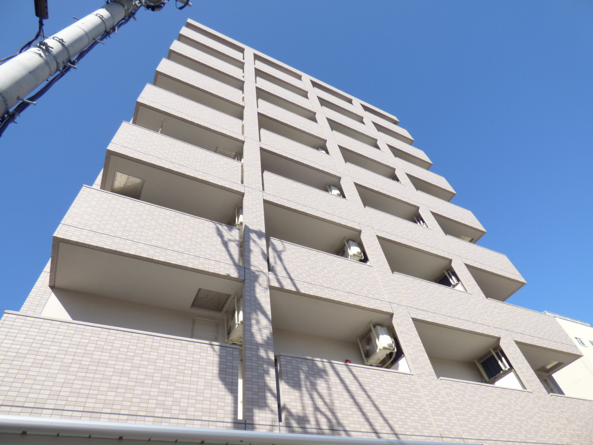 重厚感のある築浅マンション